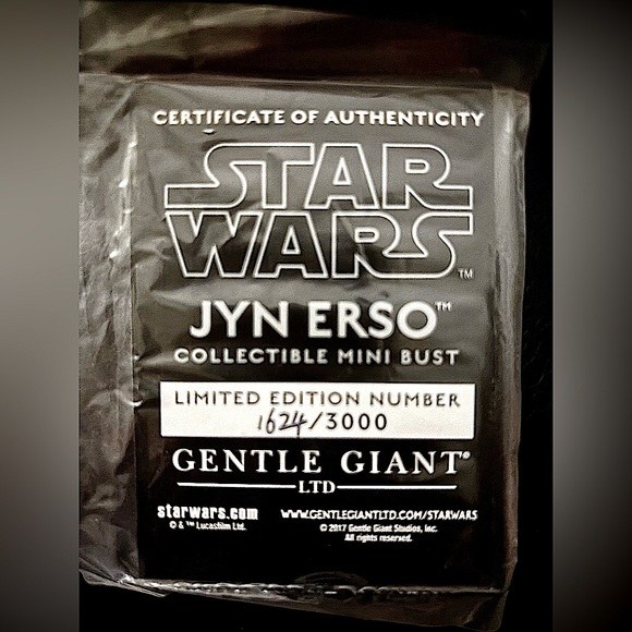 Star Wars Jyn Erso Collectible Mini Bust Limited Edition - Picture 3 of 9